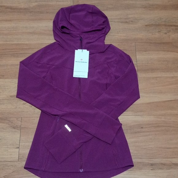 NWT Lululemon Mist Over Windbreaker - Chilled Grape - Picture 6 of 7